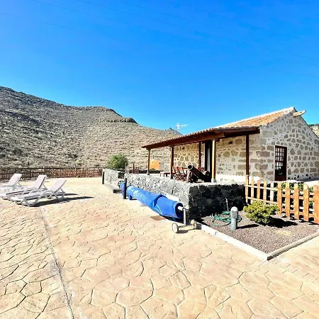 Rural House With Private Pool, Bbq, And Views Of The Atlantic Ocean In Tenerife South Ferienhaus *