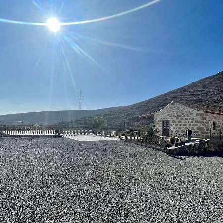 Rural House With Private Pool, Bbq, And Views Of The Atlantic Ocean In Tenerife South *