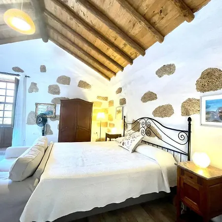 Rural House With Private Pool, Bbq, And Views Of The Atlantic Ocean In Tenerife South Ferienhaus San Miguel de Abona