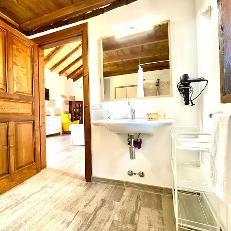 Rural House With Private Pool, Bbq, And Views Of The Atlantic Ocean In Tenerife South *