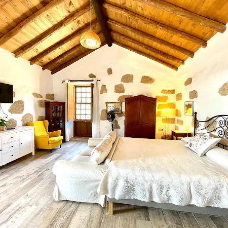 Prázdninový dům Rural House With Private Pool, Bbq, And Views Of The Atlantic Ocean In Tenerife South