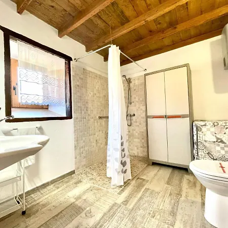 Rural House With Private Pool, Bbq, And Views Of The Atlantic Ocean In Tenerife South