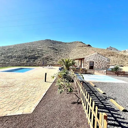 Rural House With Private Pool, Bbq, And Views Of The Atlantic Ocean In Tenerife South * San Miguel de Abona