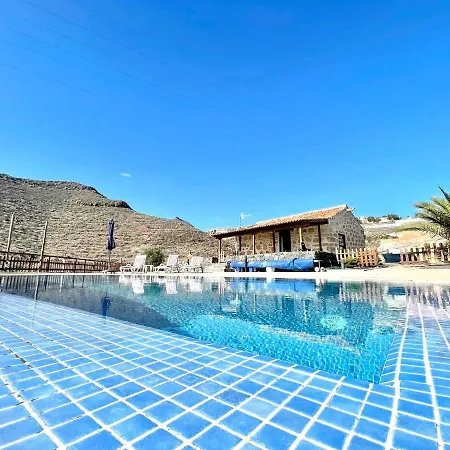 Dom wakacyjny Rural House With Private Pool, Bbq, And Views Of The Atlantic Ocean In Tenerife South *